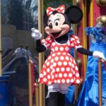 Minnie Mousse changes her wardrobe and will wear pants for the first time