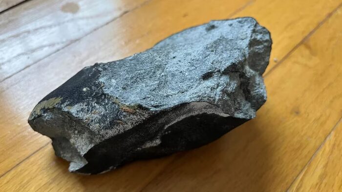The meteorite that fell on a house